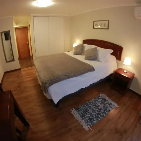Apart Studio Los Leones Hotel